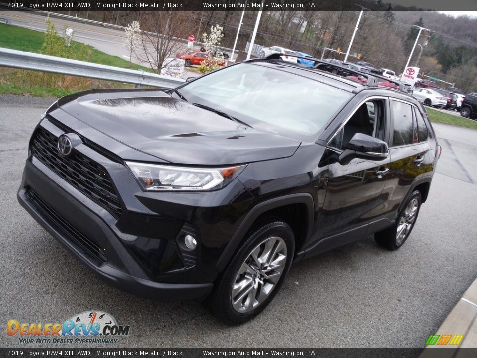 2019 Toyota RAV4 XLE AWD Midnight Black Metallic / Black Photo #15