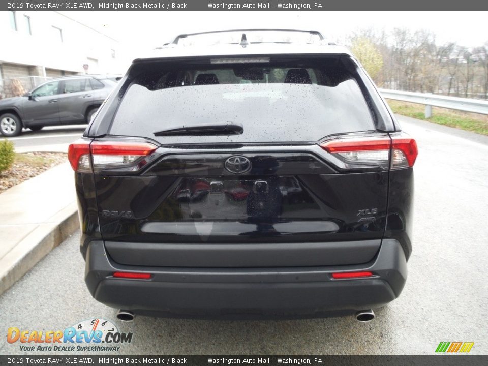 2019 Toyota RAV4 XLE AWD Midnight Black Metallic / Black Photo #18