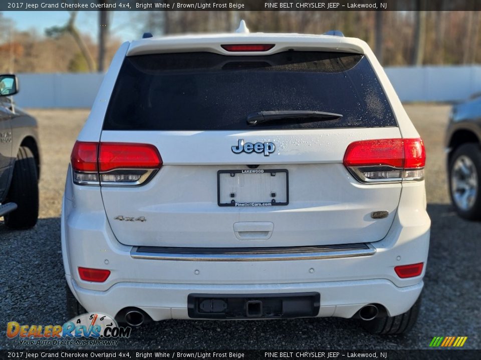 2017 Jeep Grand Cherokee Overland 4x4 Bright White / Brown/Light Frost Beige Photo #5