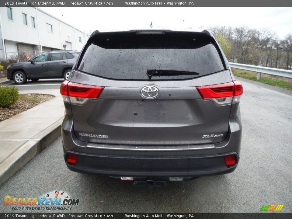 2019 Toyota Highlander XLE AWD Predawn Gray Mica / Ash Photo #15