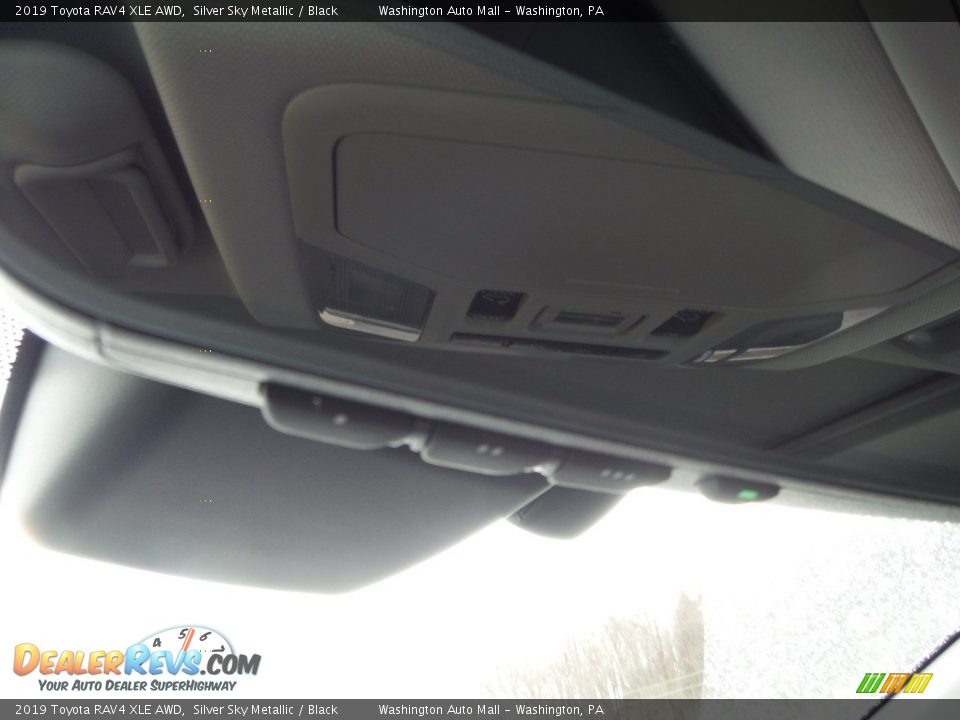 2019 Toyota RAV4 XLE AWD Silver Sky Metallic / Black Photo #10