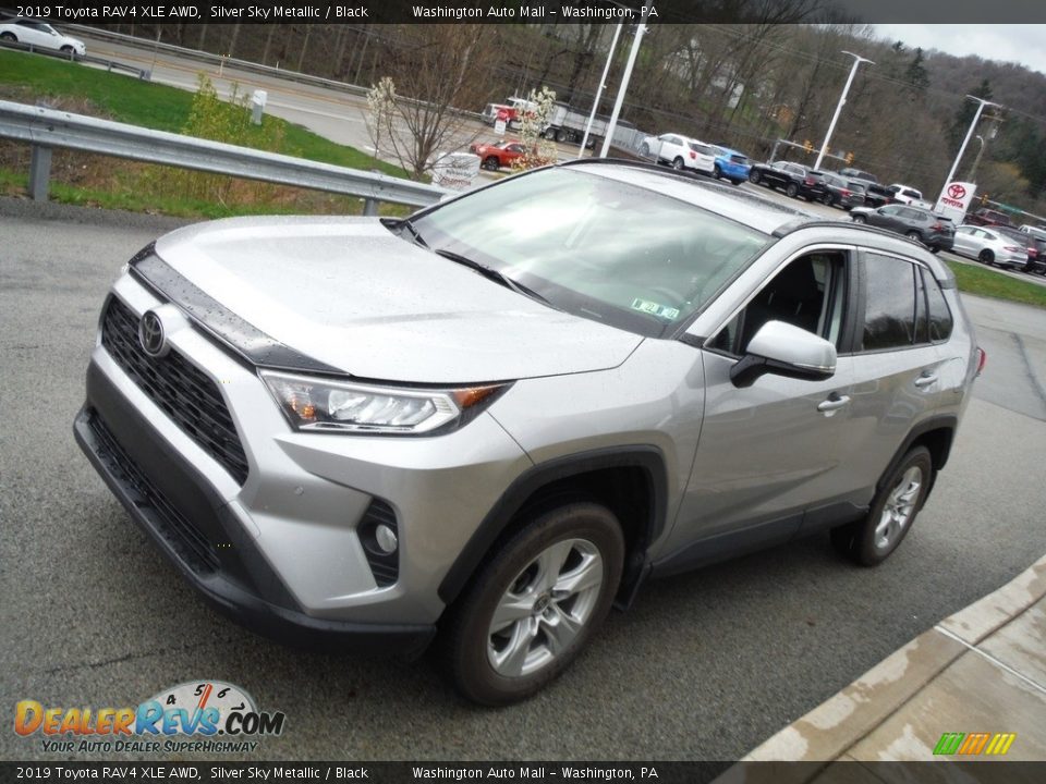 2019 Toyota RAV4 XLE AWD Silver Sky Metallic / Black Photo #15