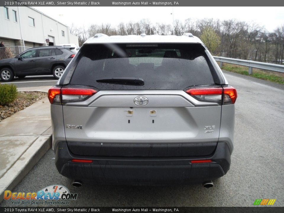 2019 Toyota RAV4 XLE AWD Silver Sky Metallic / Black Photo #19