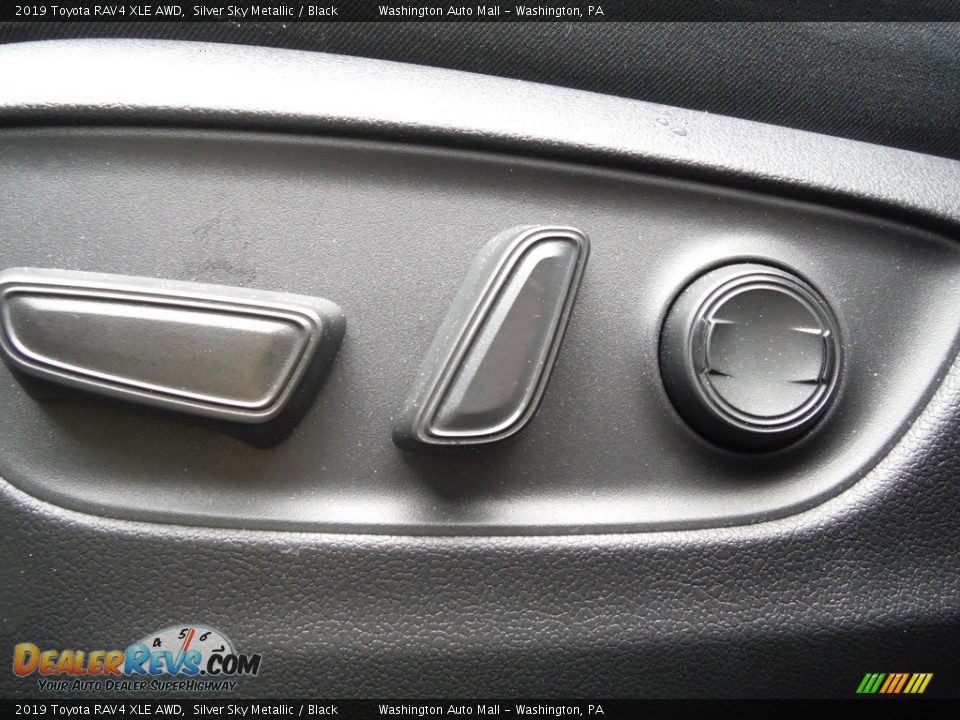 2019 Toyota RAV4 XLE AWD Silver Sky Metallic / Black Photo #24