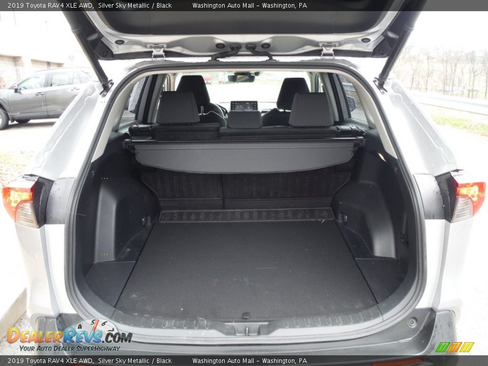 2019 Toyota RAV4 XLE AWD Silver Sky Metallic / Black Photo #28