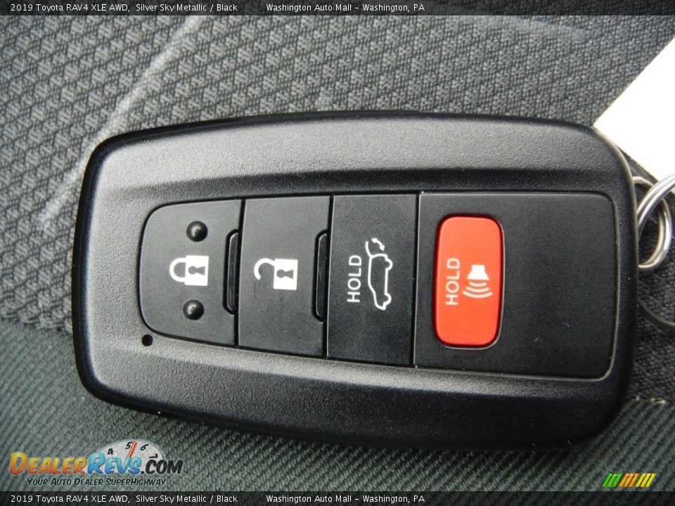 2019 Toyota RAV4 XLE AWD Silver Sky Metallic / Black Photo #31