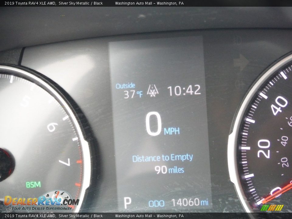 2019 Toyota RAV4 XLE AWD Silver Sky Metallic / Black Photo #33