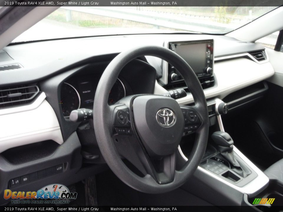 2019 Toyota RAV4 XLE AWD Super White / Light Gray Photo #20