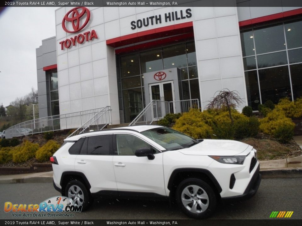 2019 Toyota RAV4 LE AWD Super White / Black Photo #2