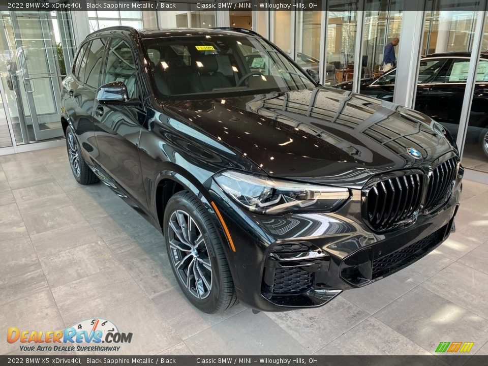 Front 3/4 View of 2022 BMW X5 xDrive40i Photo #1