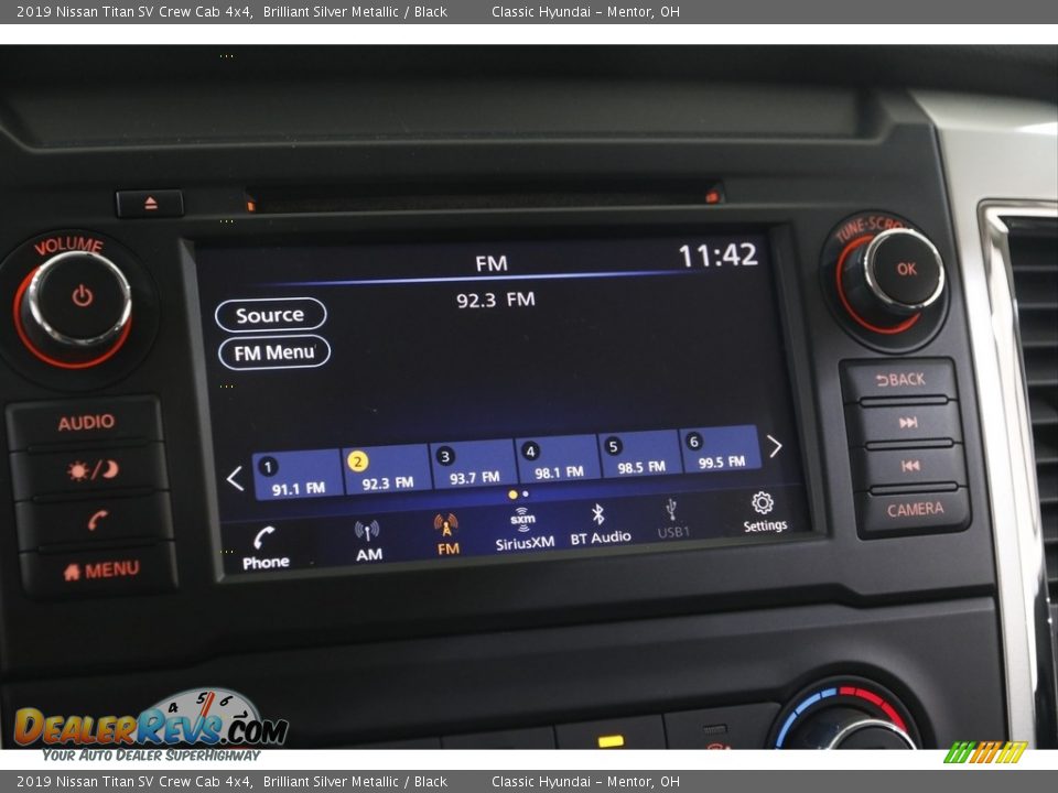 Audio System of 2019 Nissan Titan SV Crew Cab 4x4 Photo #10