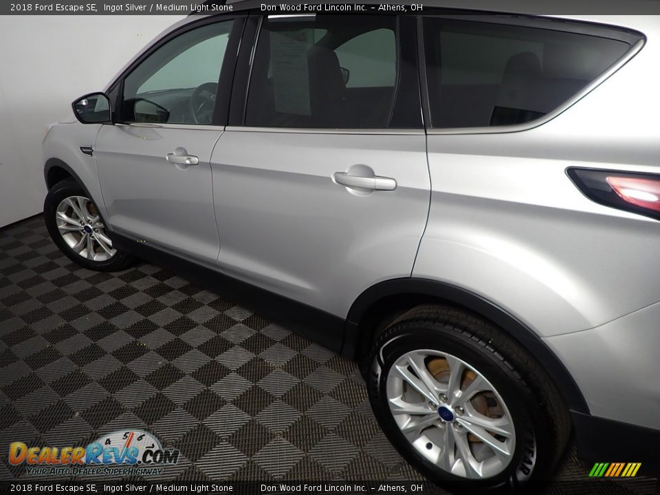 2018 Ford Escape SE Ingot Silver / Medium Light Stone Photo #19