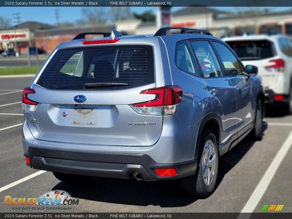 2020 Subaru Forester 2.5i Ice Silver Metallic / Black Photo #2