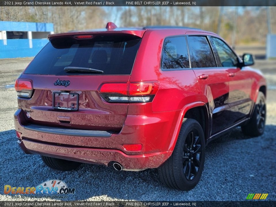 2021 Jeep Grand Cherokee Laredo 4x4 Velvet Red Pearl / Black Photo #4