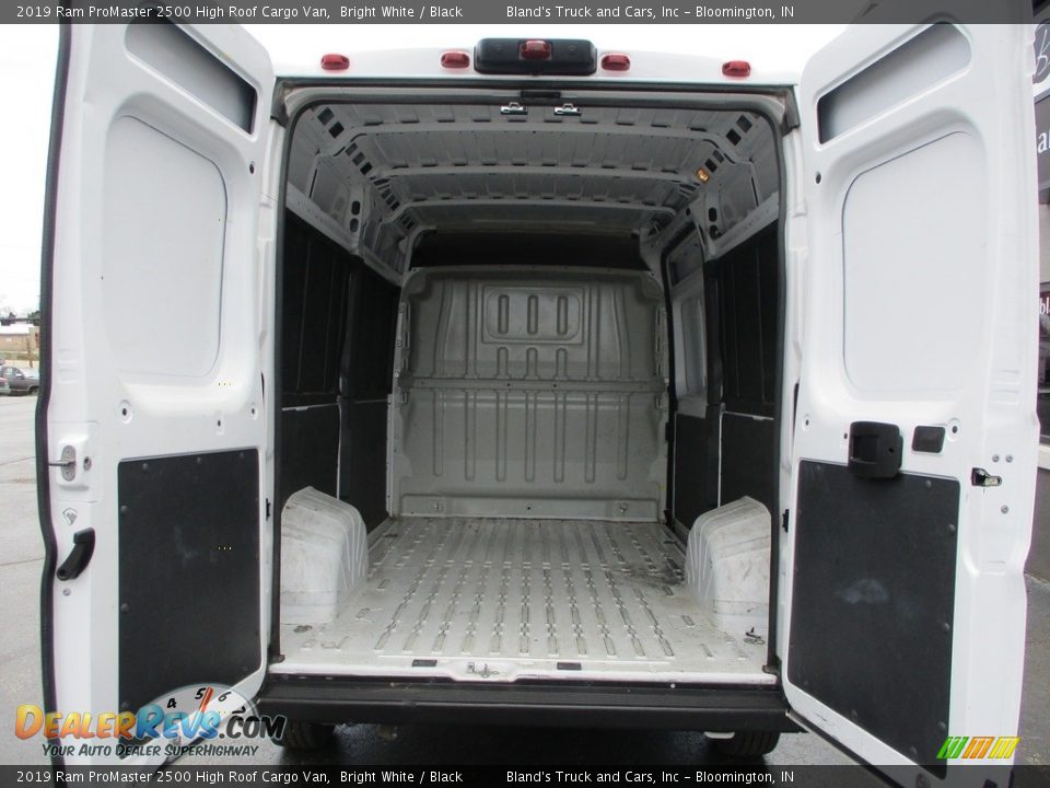 2019 Ram ProMaster 2500 High Roof Cargo Van Bright White / Black Photo #19