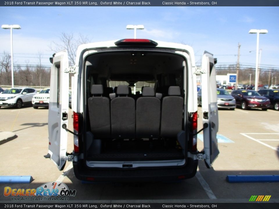 2018 Ford Transit Passenger Wagon XLT 350 MR Long Oxford White / Charcoal Black Photo #24