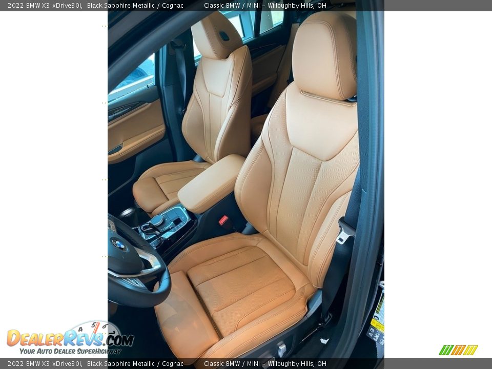 Front Seat of 2022 BMW X3 xDrive30i Photo #4