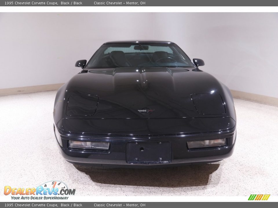 1995 Chevrolet Corvette Coupe Black / Black Photo #2