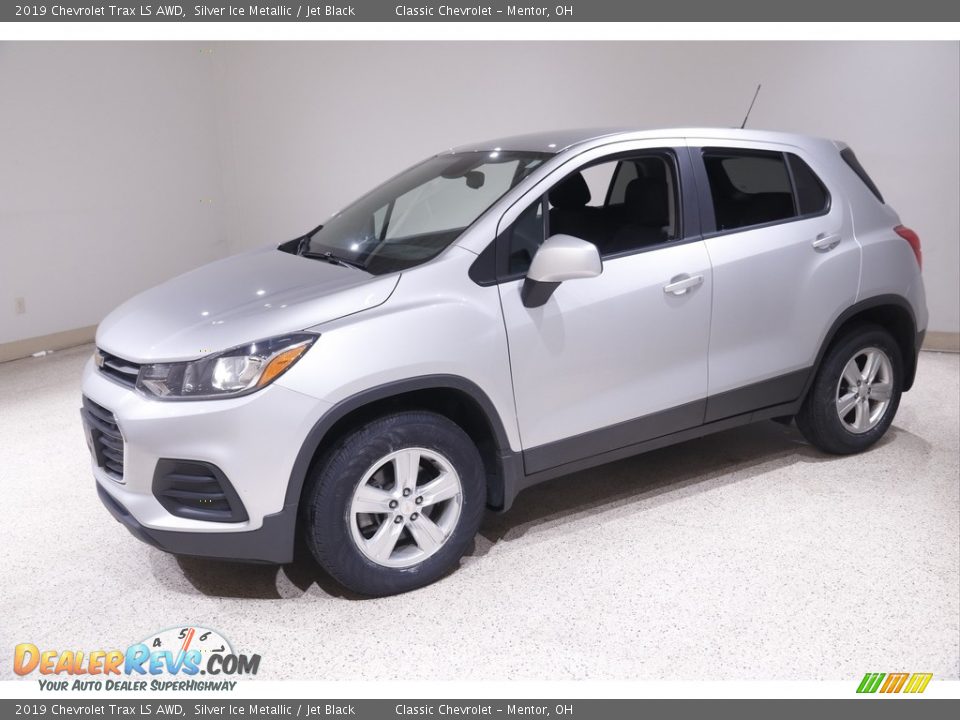 2019 Chevrolet Trax LS AWD Silver Ice Metallic / Jet Black Photo #3