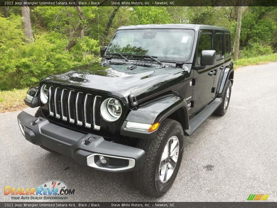 2022 Jeep Wrangler Unlimited Sahara 4x4 Black / Black Photo #2