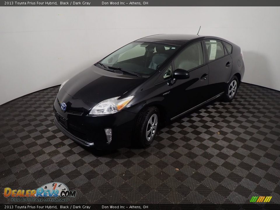 2013 Toyota Prius Four Hybrid Black / Dark Gray Photo #10