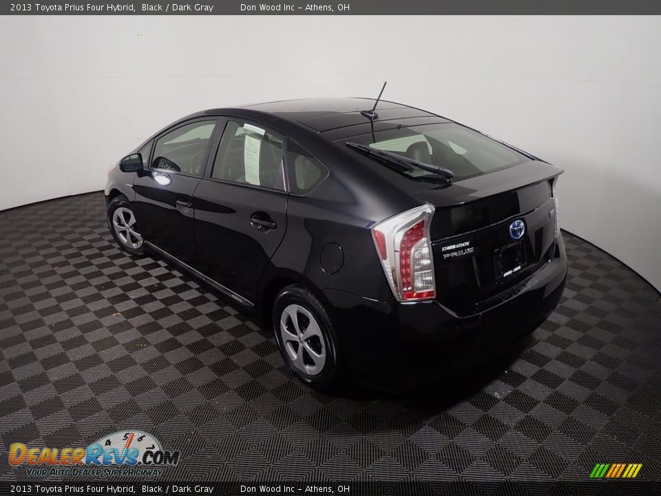 2013 Toyota Prius Four Hybrid Black / Dark Gray Photo #13
