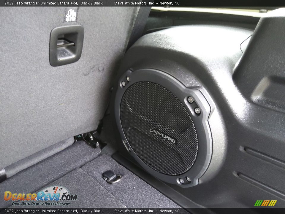 Audio System of 2022 Jeep Wrangler Unlimited Sahara 4x4 Photo #16
