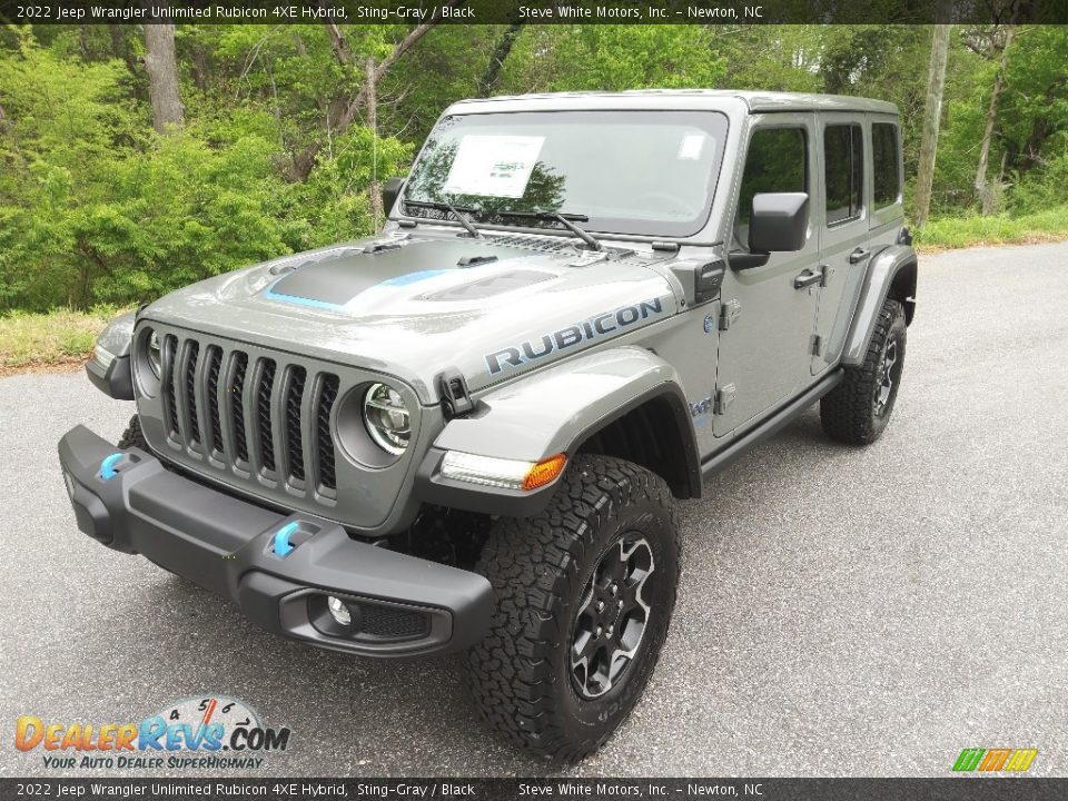 Front 3/4 View of 2022 Jeep Wrangler Unlimited Rubicon 4XE Hybrid Photo #2