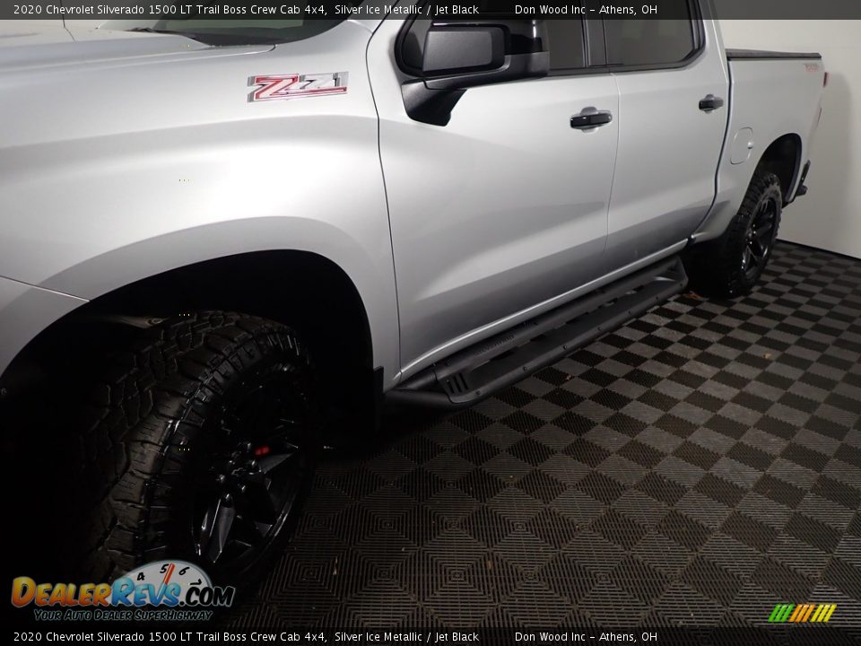 2020 Chevrolet Silverado 1500 LT Trail Boss Crew Cab 4x4 Silver Ice Metallic / Jet Black Photo #11