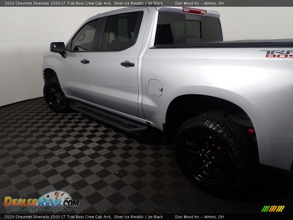 2020 Chevrolet Silverado 1500 LT Trail Boss Crew Cab 4x4 Silver Ice Metallic / Jet Black Photo #18