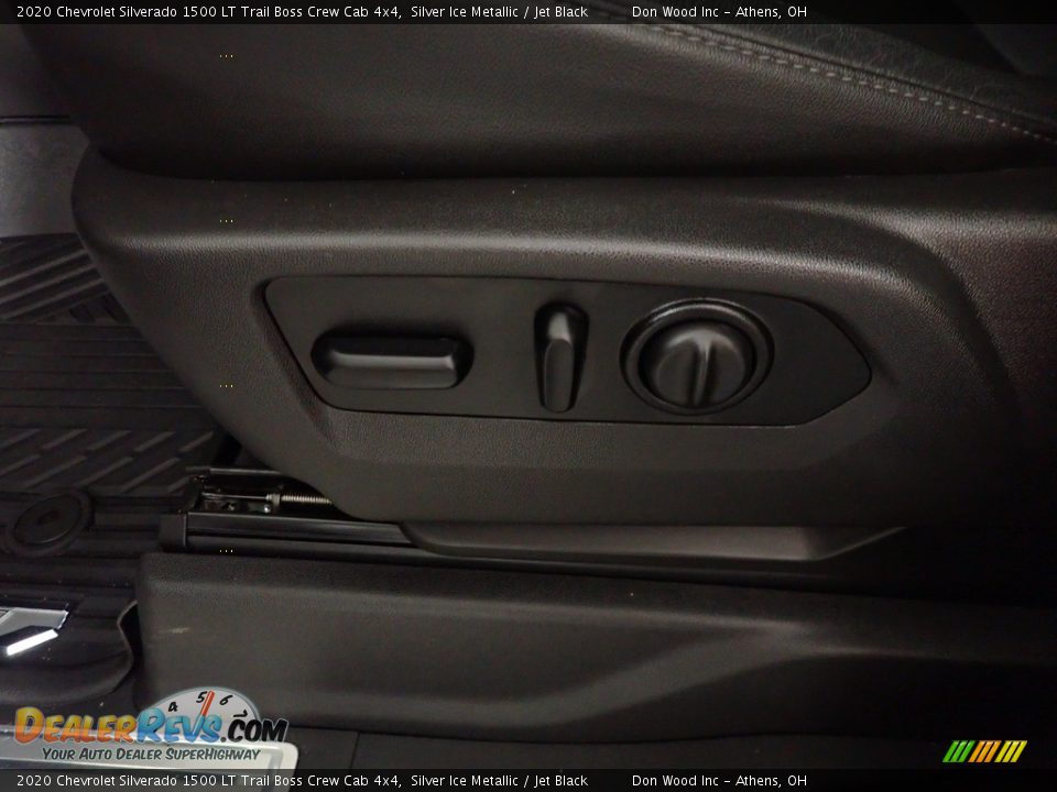 2020 Chevrolet Silverado 1500 LT Trail Boss Crew Cab 4x4 Silver Ice Metallic / Jet Black Photo #23