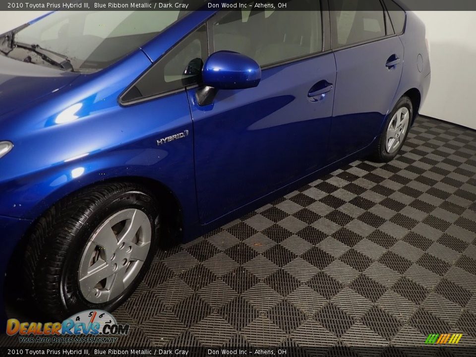2010 Toyota Prius Hybrid III Blue Ribbon Metallic / Dark Gray Photo #11