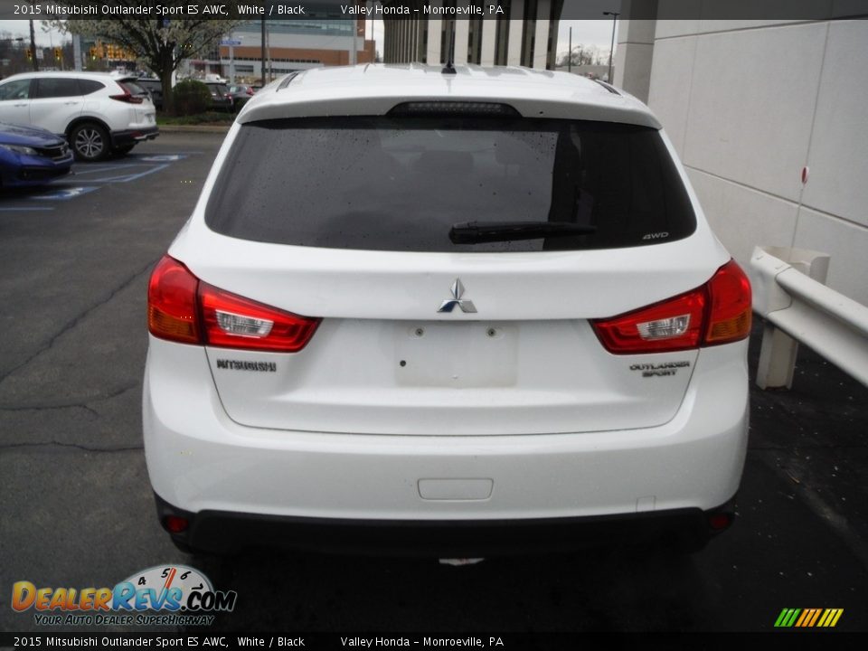 2015 Mitsubishi Outlander Sport ES AWC White / Black Photo #8