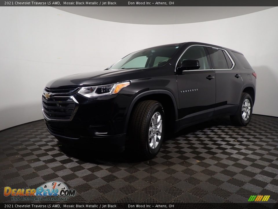 2021 Chevrolet Traverse LS AWD Mosaic Black Metallic / Jet Black Photo #8