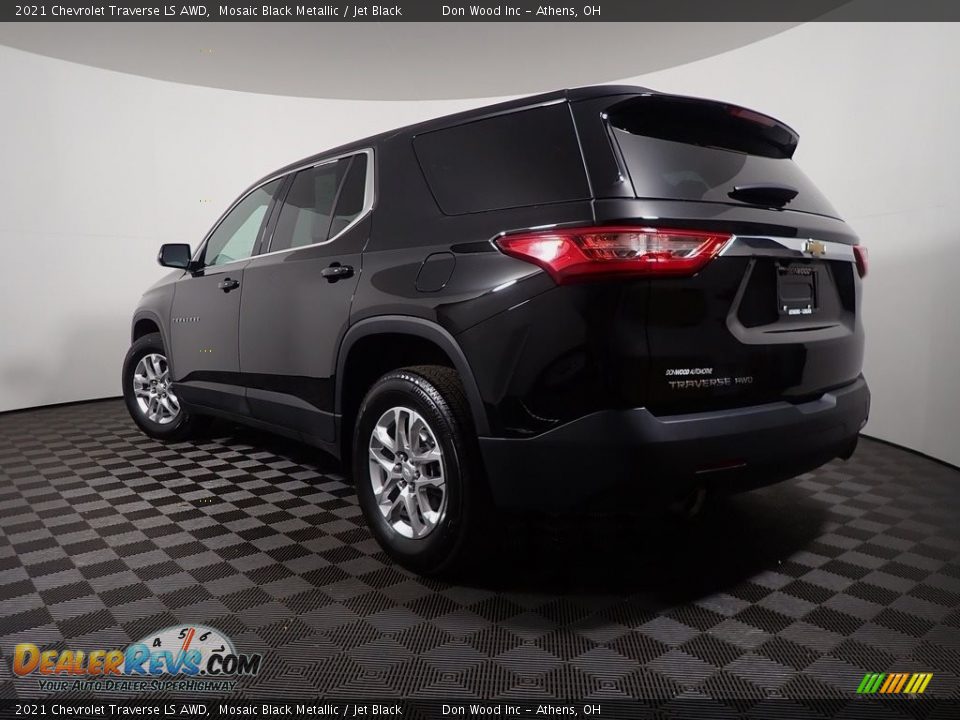 2021 Chevrolet Traverse LS AWD Mosaic Black Metallic / Jet Black Photo #11