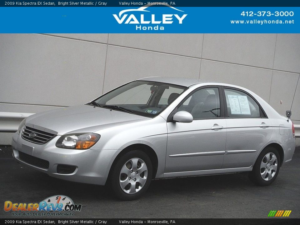 2009 Kia Spectra EX Sedan Bright Silver Metallic / Gray Photo #1