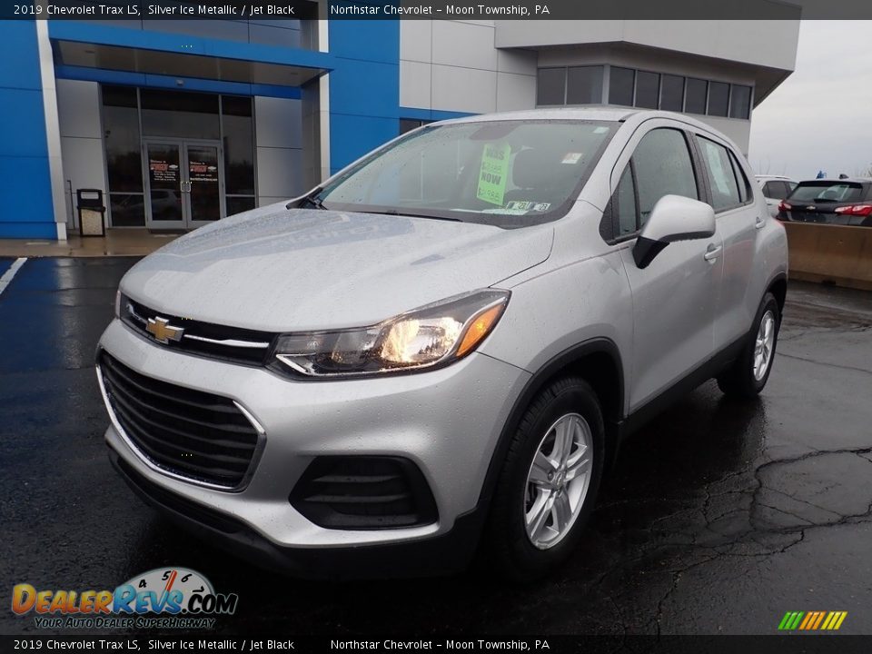 2019 Chevrolet Trax LS Silver Ice Metallic / Jet Black Photo #2