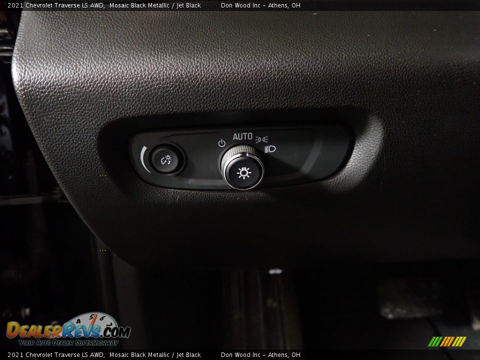 2021 Chevrolet Traverse LS AWD Mosaic Black Metallic / Jet Black Photo #31