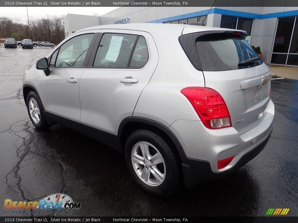 2019 Chevrolet Trax LS Silver Ice Metallic / Jet Black Photo #4