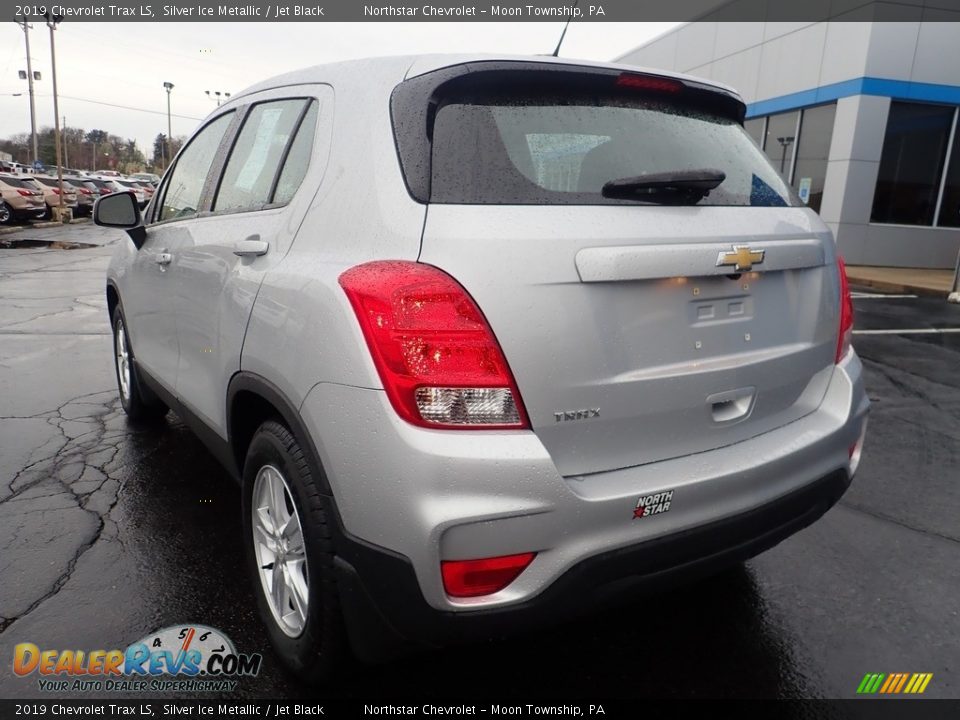 2019 Chevrolet Trax LS Silver Ice Metallic / Jet Black Photo #5