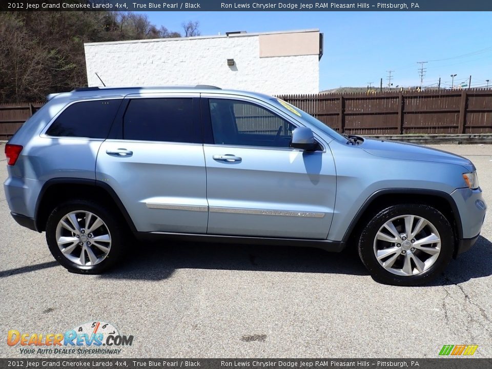 2012 Jeep Grand Cherokee Laredo 4x4 True Blue Pearl / Black Photo #7