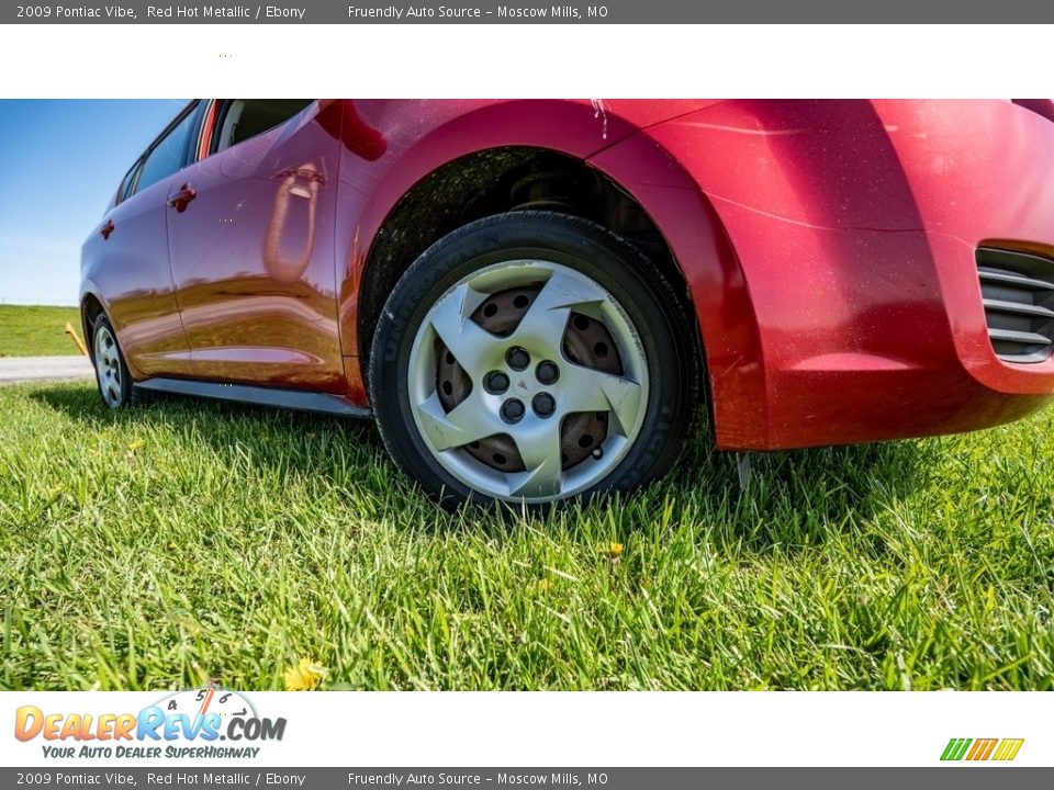 2009 Pontiac Vibe Red Hot Metallic / Ebony Photo #2