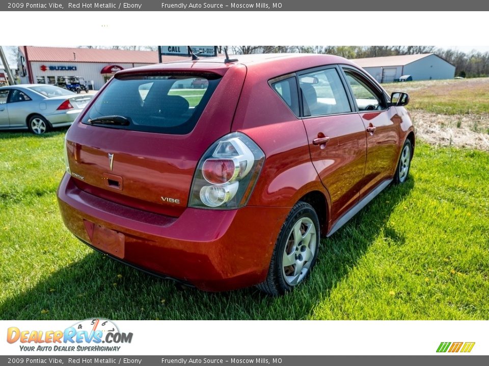 2009 Pontiac Vibe Red Hot Metallic / Ebony Photo #4