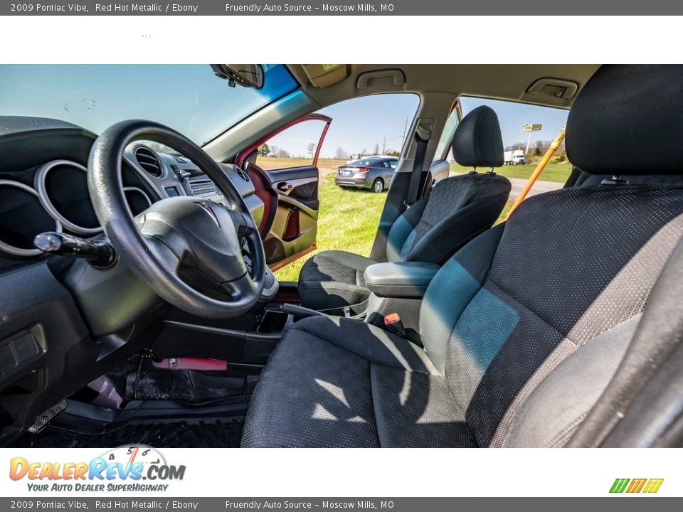 2009 Pontiac Vibe Red Hot Metallic / Ebony Photo #18