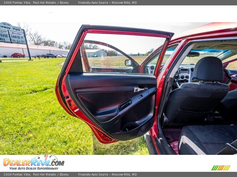 2009 Pontiac Vibe Red Hot Metallic / Ebony Photo #21