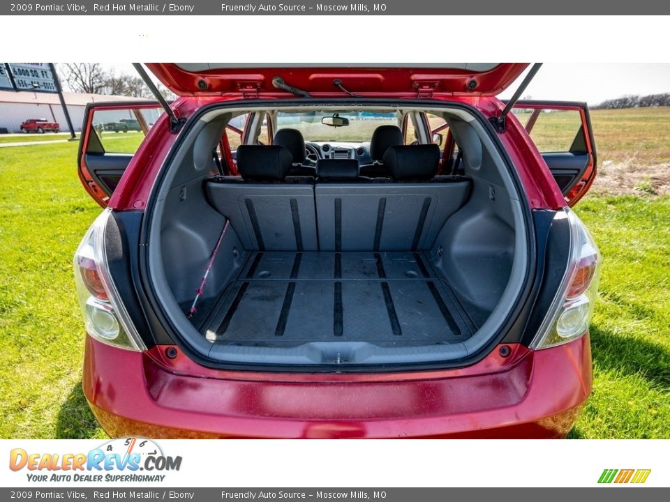 2009 Pontiac Vibe Red Hot Metallic / Ebony Photo #23