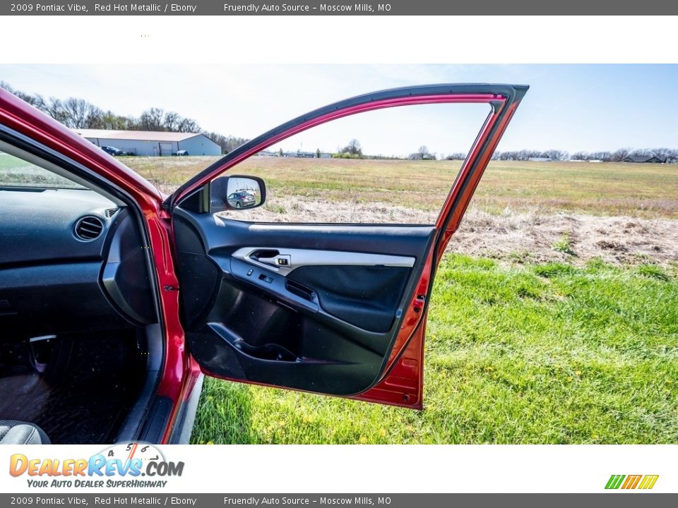 2009 Pontiac Vibe Red Hot Metallic / Ebony Photo #26