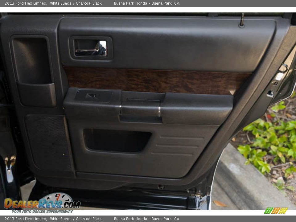 2013 Ford Flex Limited White Suede / Charcoal Black Photo #35