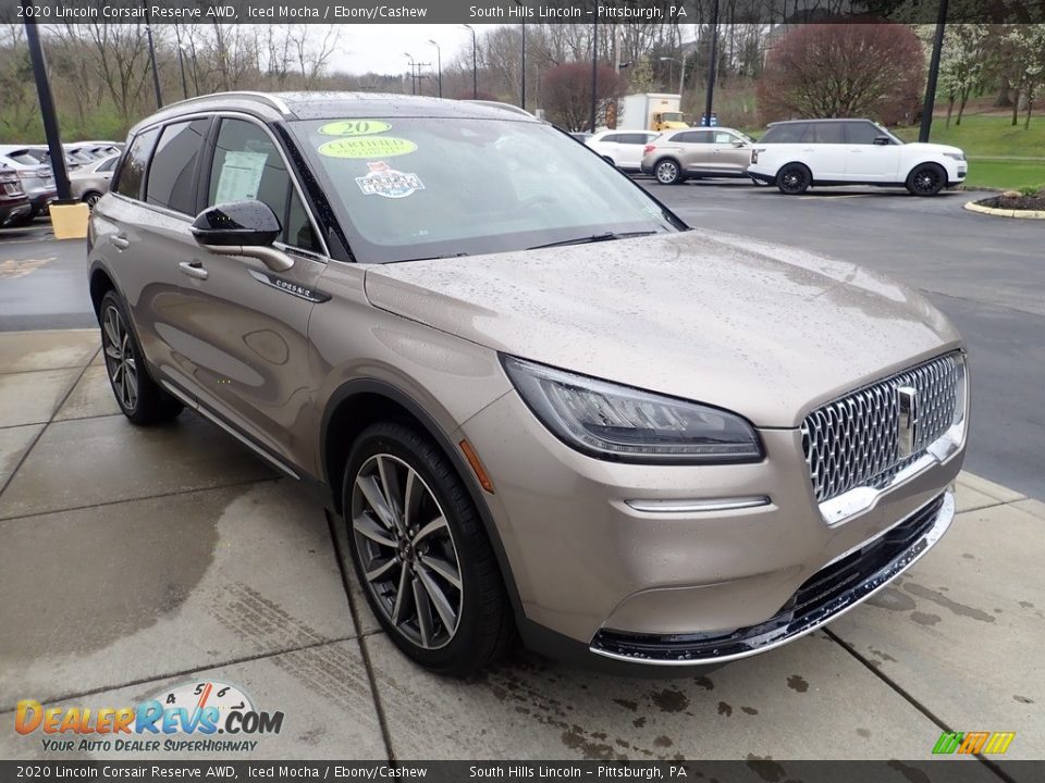 Front 3/4 View of 2020 Lincoln Corsair Reserve AWD Photo #8