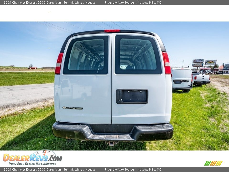 2009 Chevrolet Express 2500 Cargo Van Summit White / Neutral Photo #5